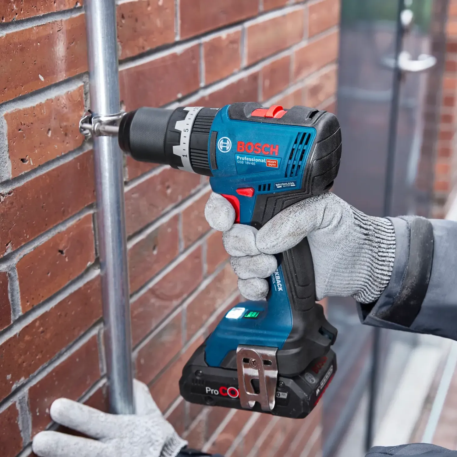 Online Bosch GSB 18V-65 slagboremaskine 2x5Ah batteri og L-BOXX