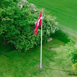 Danomast Flagstænger Og Tilbehør^flagstang 8 meter med vippebeslag, knop, line og lineholder