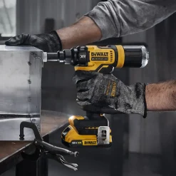 DeWALT Nitter^DCF403NT-XJ nittepistol 18V XR til 2,4-4,8 mm nitter solo