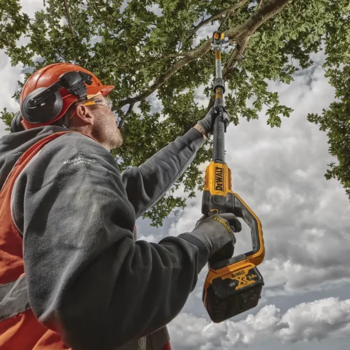 Clearance DeWALT DCMPS567N-XJ kædesav med forlængerskaft solo