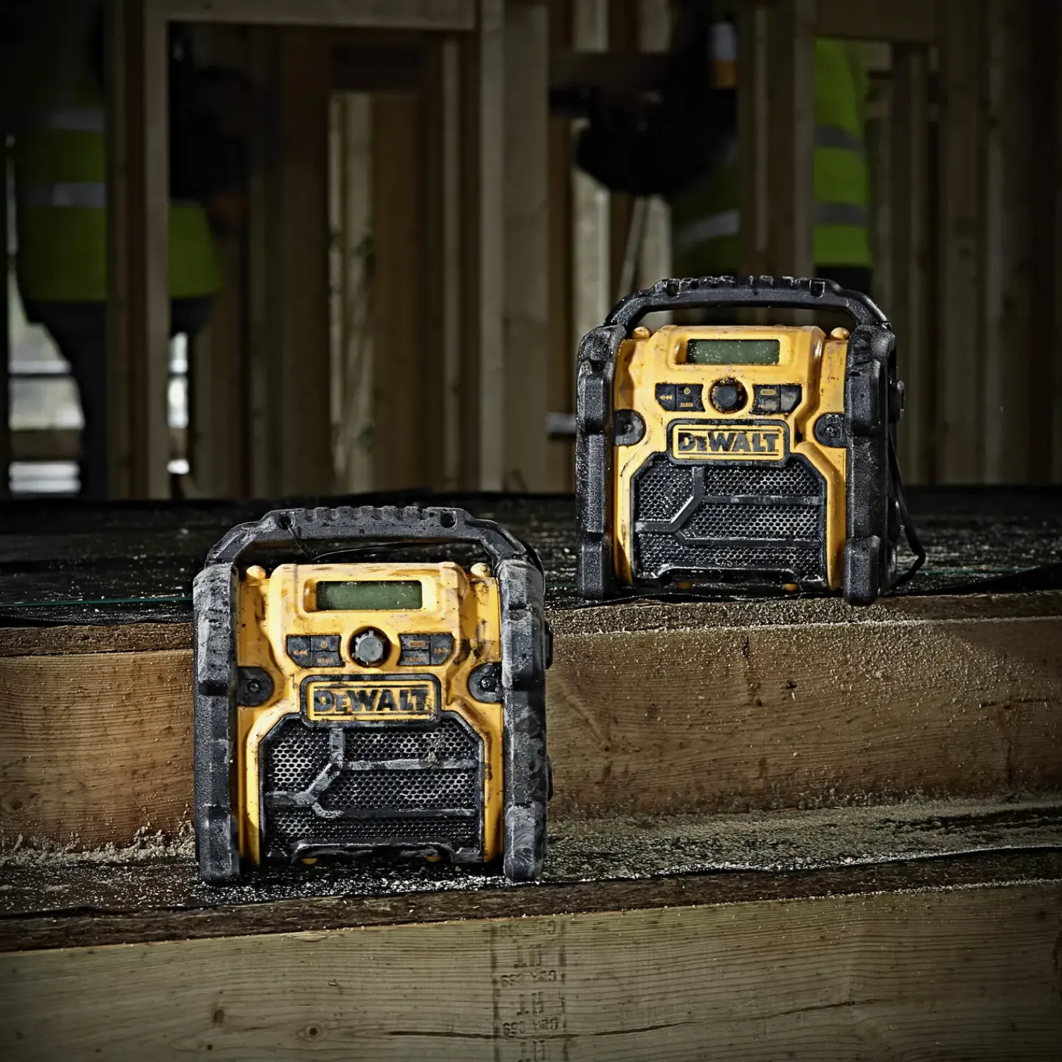 New DeWALT DCR020 kompakt multivolt DAB, FM/AM-radio