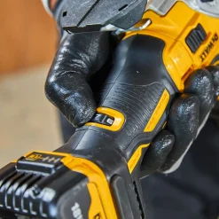 DeWALT Stiksave^DCS335N18V XR stiksav solo