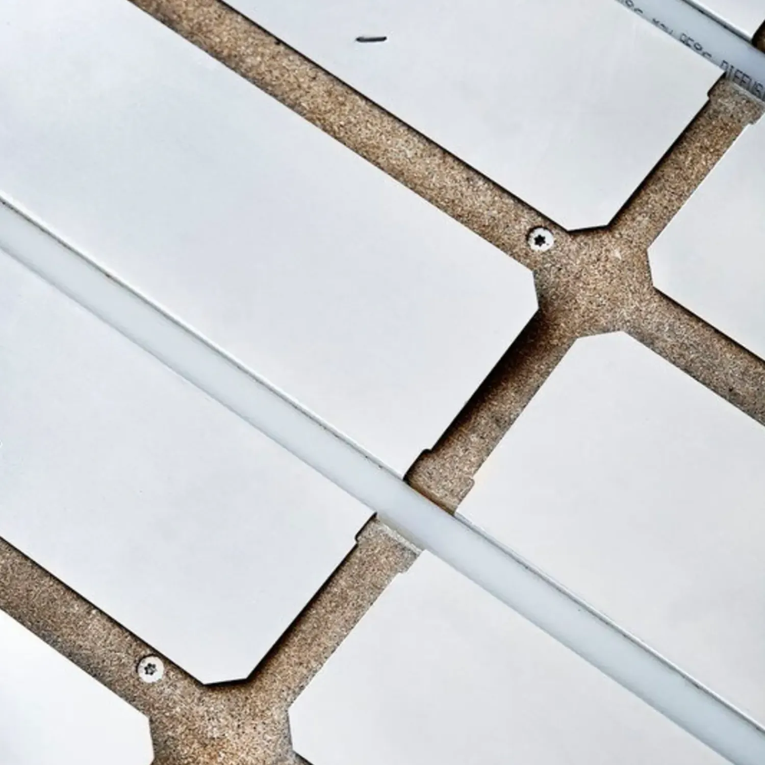 DLH Gulvvarme^varmefordelingsplade m/1 spor Ø20 mm - 280x1150x0,5 mm t/25 mm Thermogulv