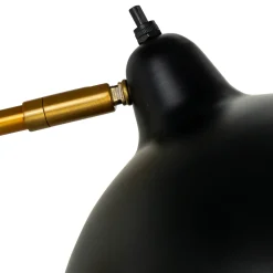 Best Dyberg Larsen Futura væglampe messing