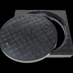 Lauridsen Brønde Og Dræn^Firkantet karm/dæksel Ø600 af glasfiber