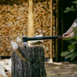 New Fiskars kløveøkse X32