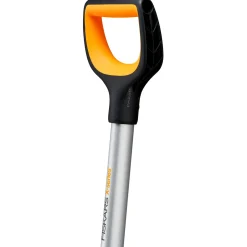 Haveredskaber^Fiskars sneskraber X serie