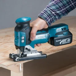 Makita Stiksave^DJV181Z 18V LXT  stiksav solo