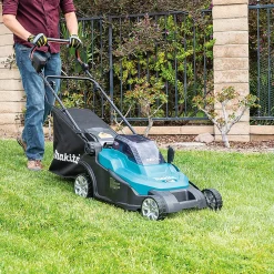 Clearance Makita DLM432PT2 2x18V LXT plæneklipper 2x5,0 Ah batteri/lader