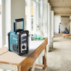 New Makita DMR110N DAB+ arbejdsradio solo
