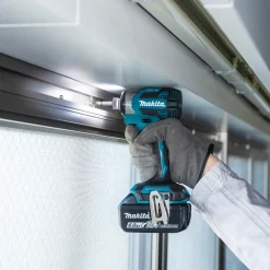 New Makita DTD173Z slagskruetrækker 1/4