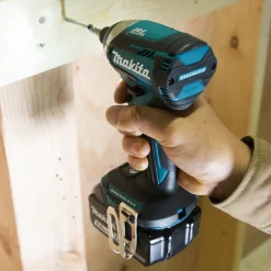 Outlet Makita DTD154Z slagskruetrækker 18V LXT solo