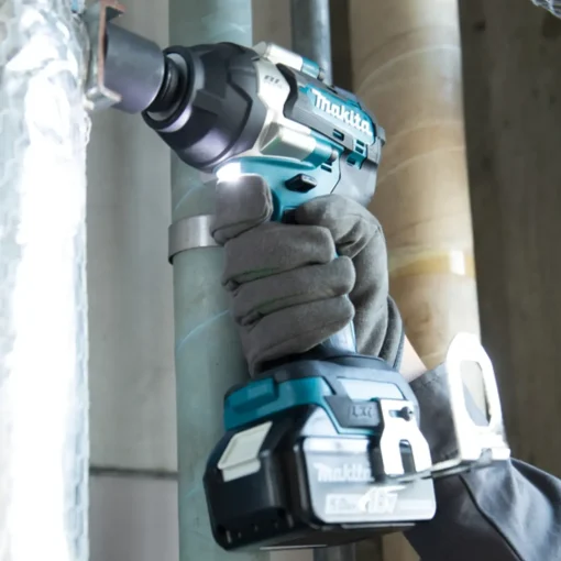 Makita DTW700T 1/2" slagnøgle, inkl. 1x5.0 Ah batteri