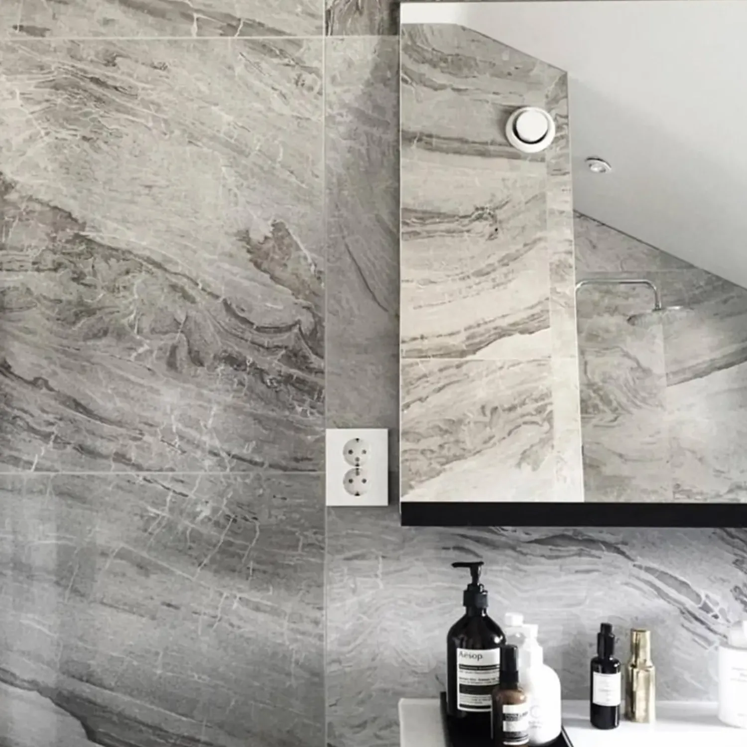 Marmorfliser^Marmorfliser Nova grålig 30,5x61x1,2 cm