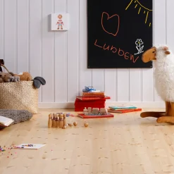 Trægulve^Massiv fyrretræsgulv massiv natur arctic 20x135 mm