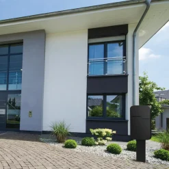 ME|FA Postkasser^postkasse Retro (620) dybsort struktur