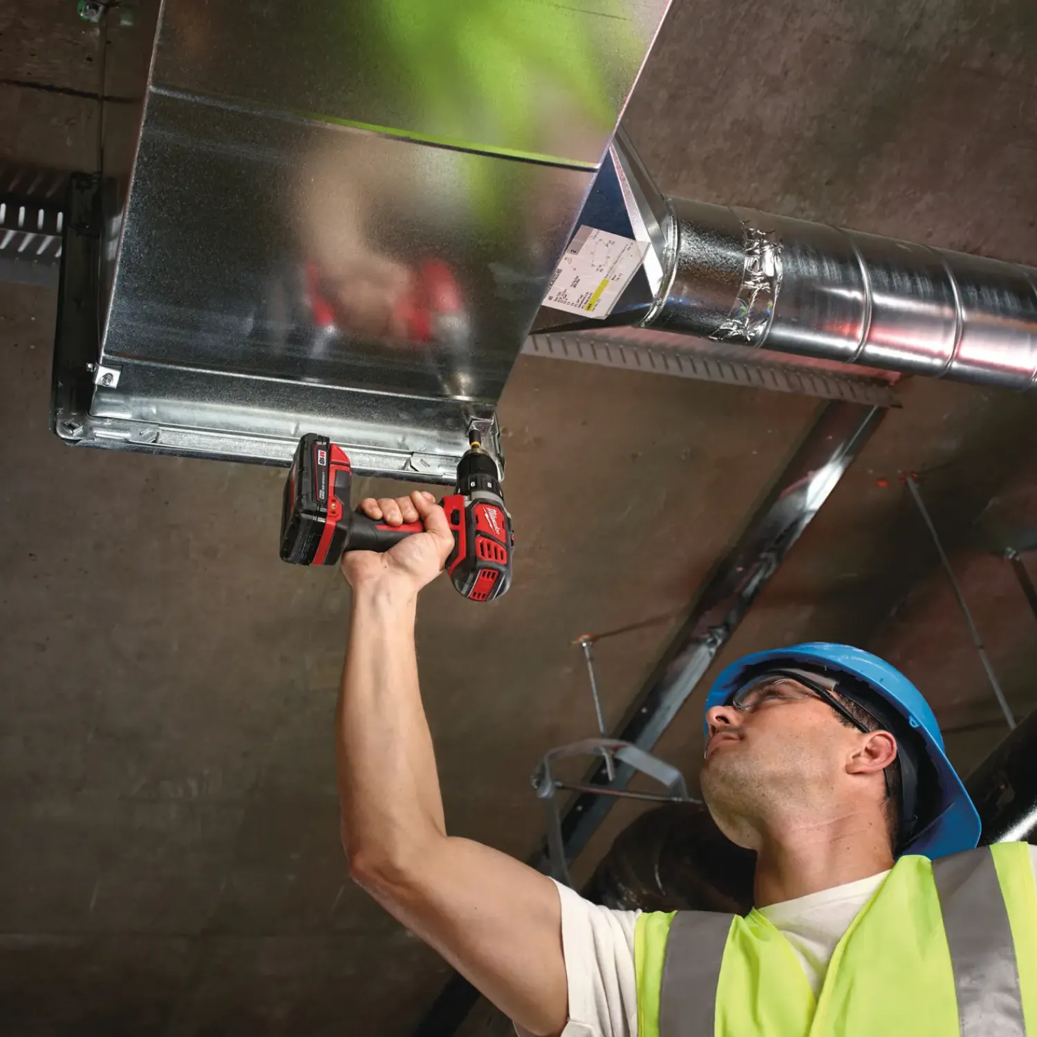 Milwaukee Bore- Og Skruemaskiner^M18 BDD-403C 18V bore-/skruemaskine 3x4.0 Ah batteri og lader