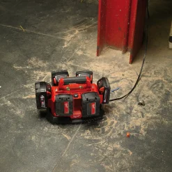 Milwaukee Batterier Og Opladere^M1418 C6 multioplader til 6 batterier