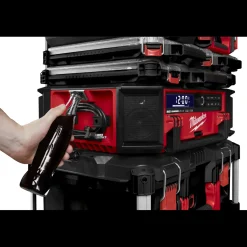 Milwaukee Arbejdsradioer^M18 PRCDAB+-0 Packout radio og lader
