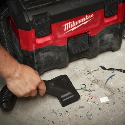 Milwaukee Støvsugere^M18 VC2 -0 18V våd/tør-støvsuger solo