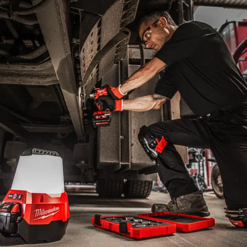 Milwaukee Prepperudstyr^M18TALO områdelampe