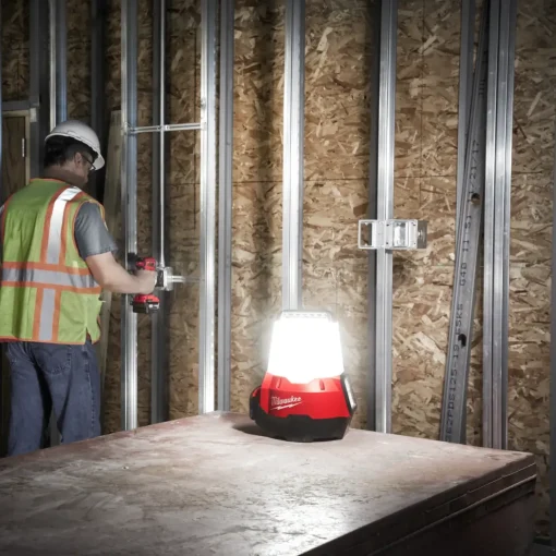 Milwaukee M18TALO områdelampe