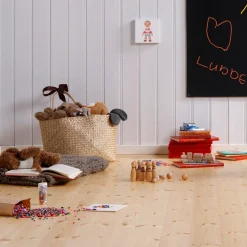 Trægulve^Moelven massiv fyrretræsgulv ubehandlet 30x135 mm