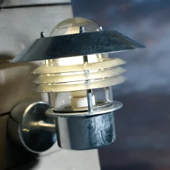 Nordlux Udendørs Væglamper^Vejers udendørs væglampe med sensor galvaniseret