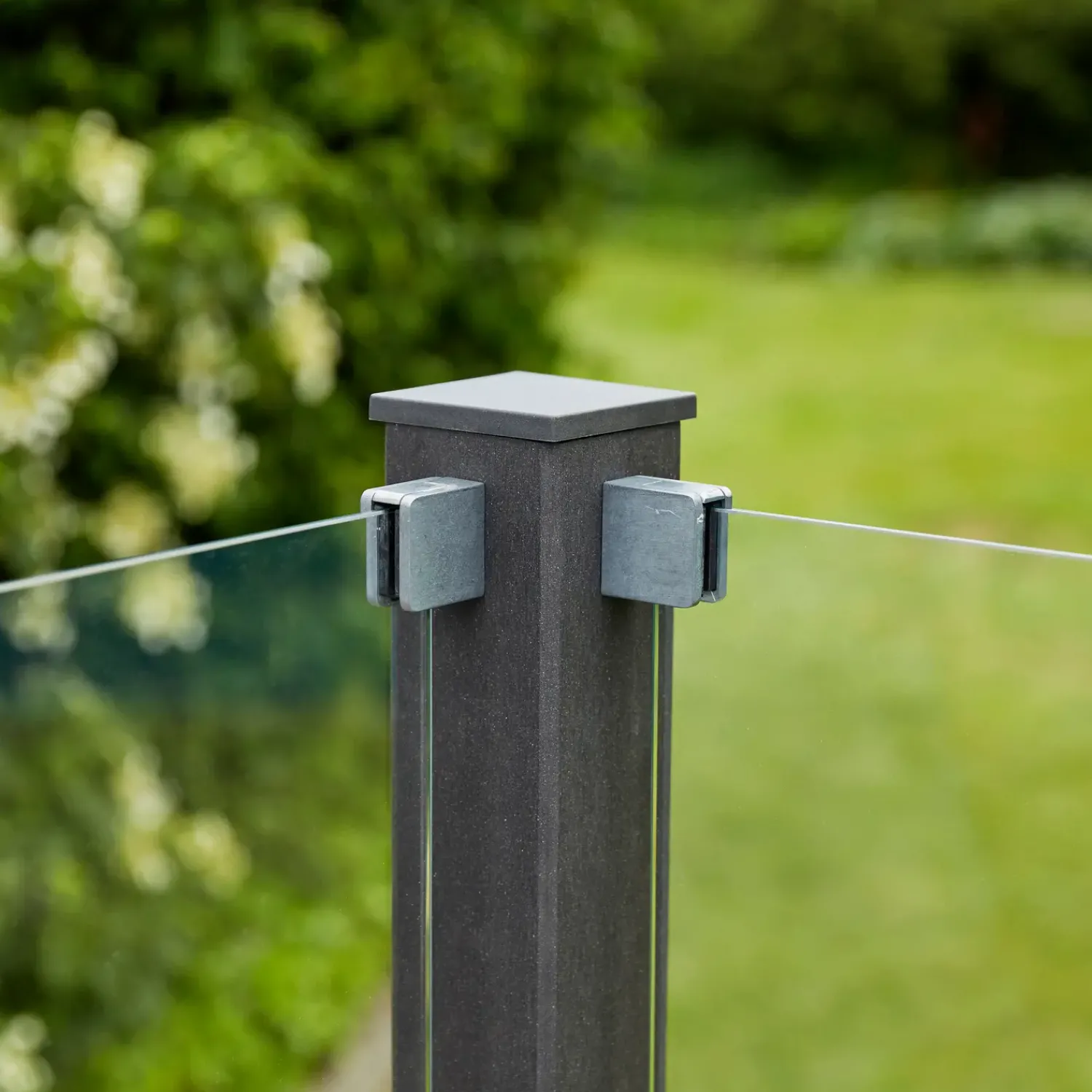 Plus Stål- Og Glashegn^glashegn t/rund stolpe 90x91 cm klart