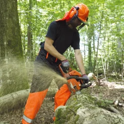 Diverse Beskyttelsesudstyr^Proff sikkerhedssæt, skærebukser & hjelm