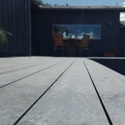 Online Re-textile brædt m/fer og not sort  28x150x3600 mm