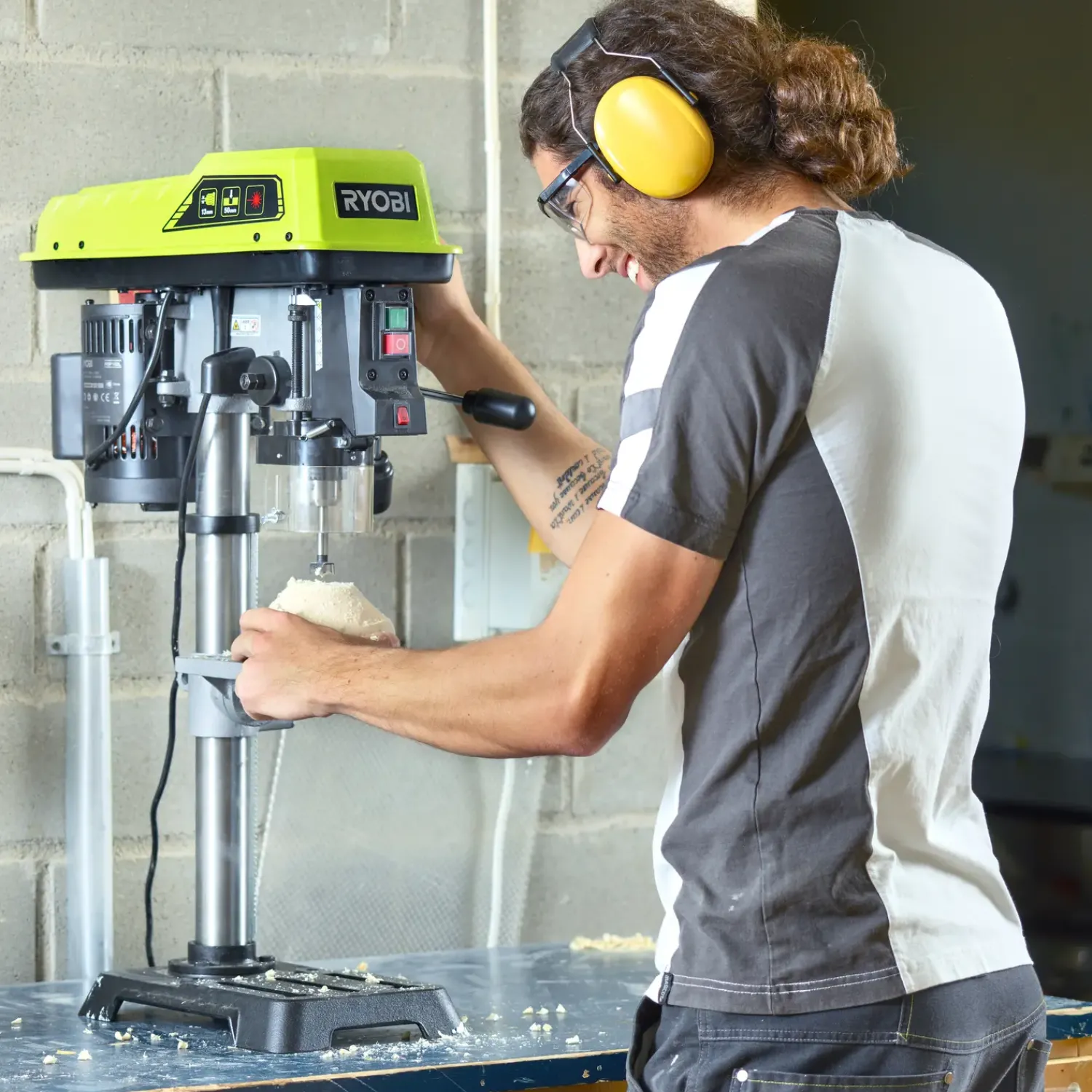 Sale Ryobi RDP102L søjleboremaskine 390W