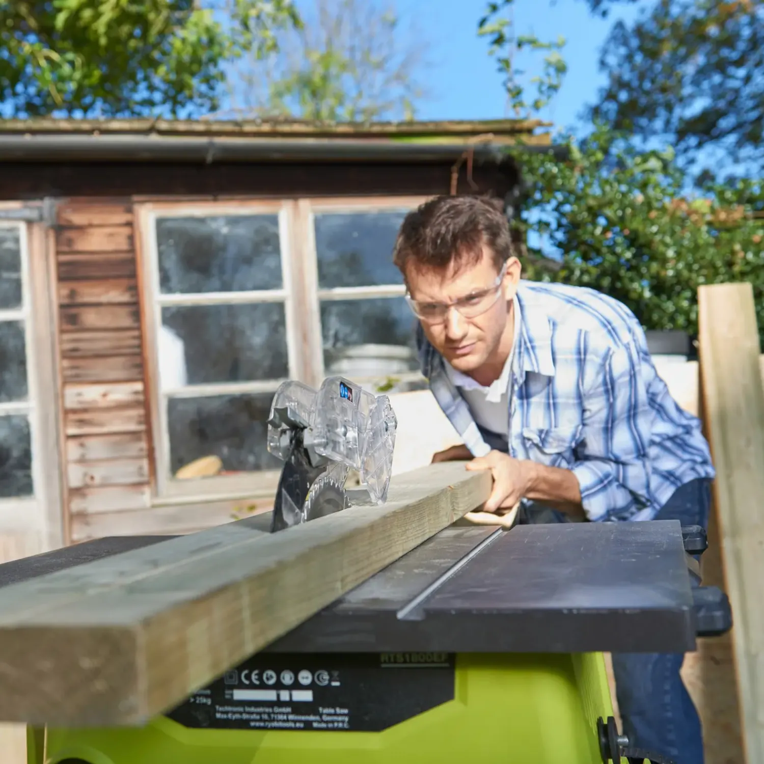 Ryobi Bordrundsave^RTS1800EF-G bordrundsav 1800W 560x710 mm