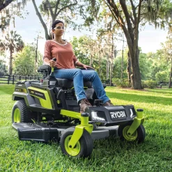 Sale Ryobi RY72ZTRX107-210 72V 107 cm zero turn plæneklipper 2x10 Ah batt.