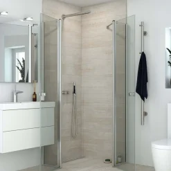 Scanbad Brusedøre Og Brusevægge^brusehjørne m/fastvæg og svingdør 200x89 cm satin/klar