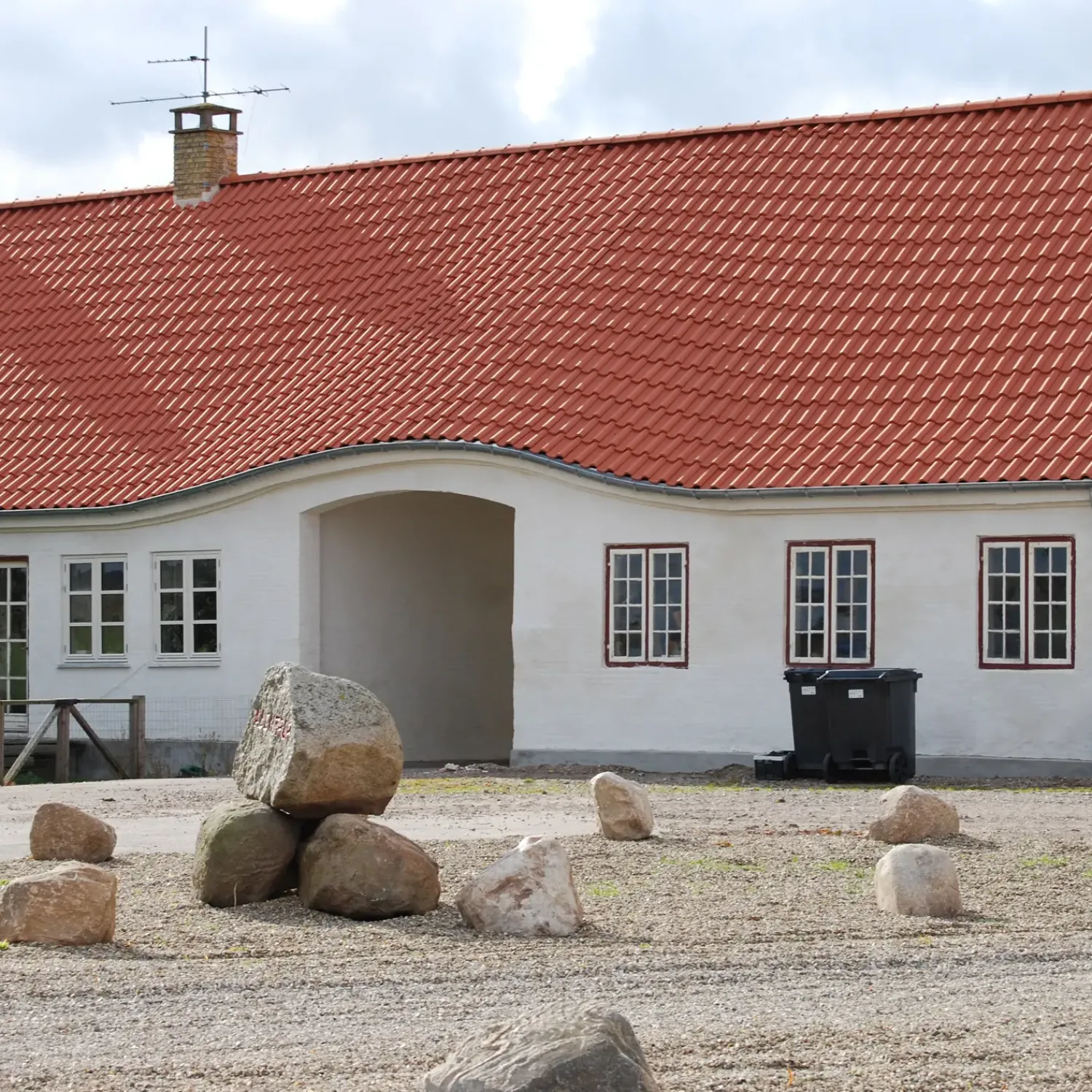 V. Meyer Tagsten^Sinfonie vingefaltagsten naturrød