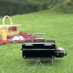 New Weber ® Go-Anywhere gasgrill